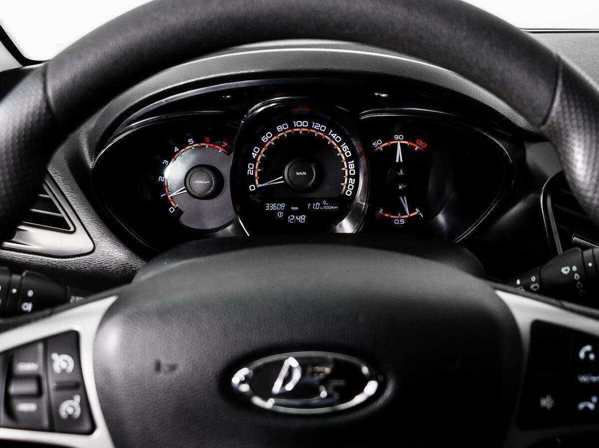 Б/У Лада (ВАЗ) Веста 2021 года. Фото: #14