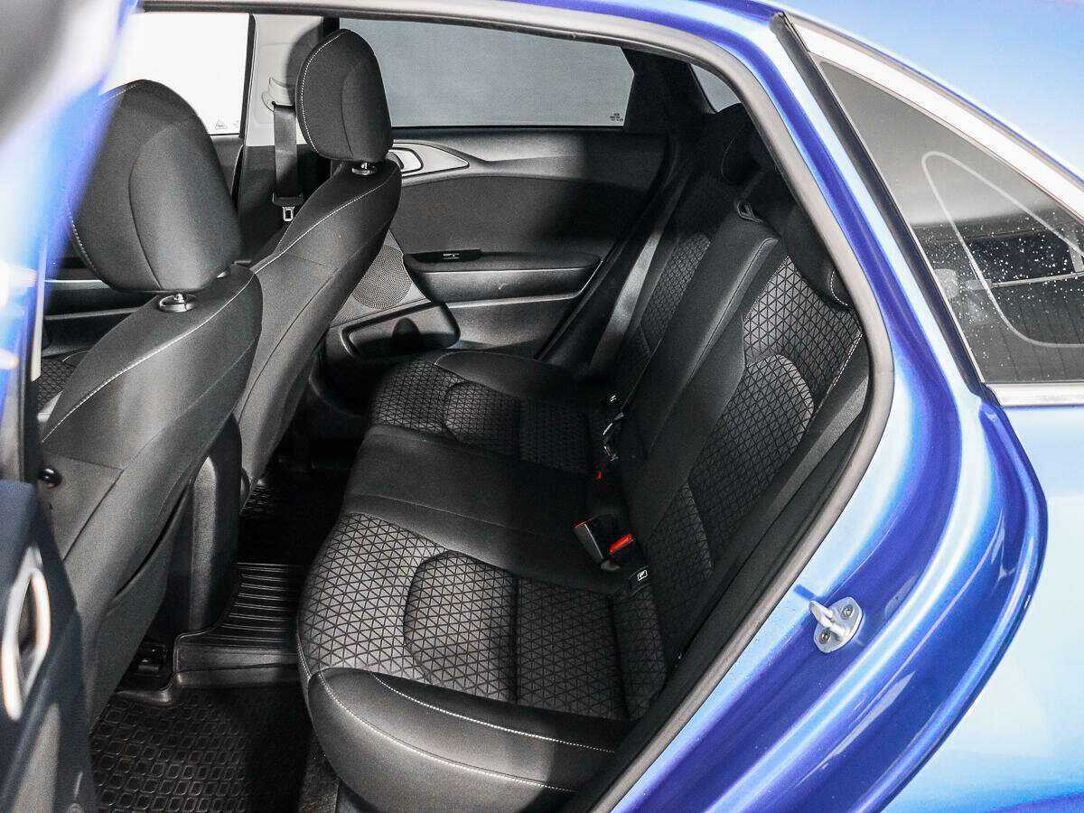 Б/У Киа Сид 2018 года. Фото: #9