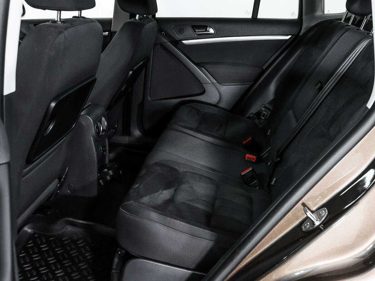 Б/У Фольксваген Тигуан 2015 года. Фото: #10