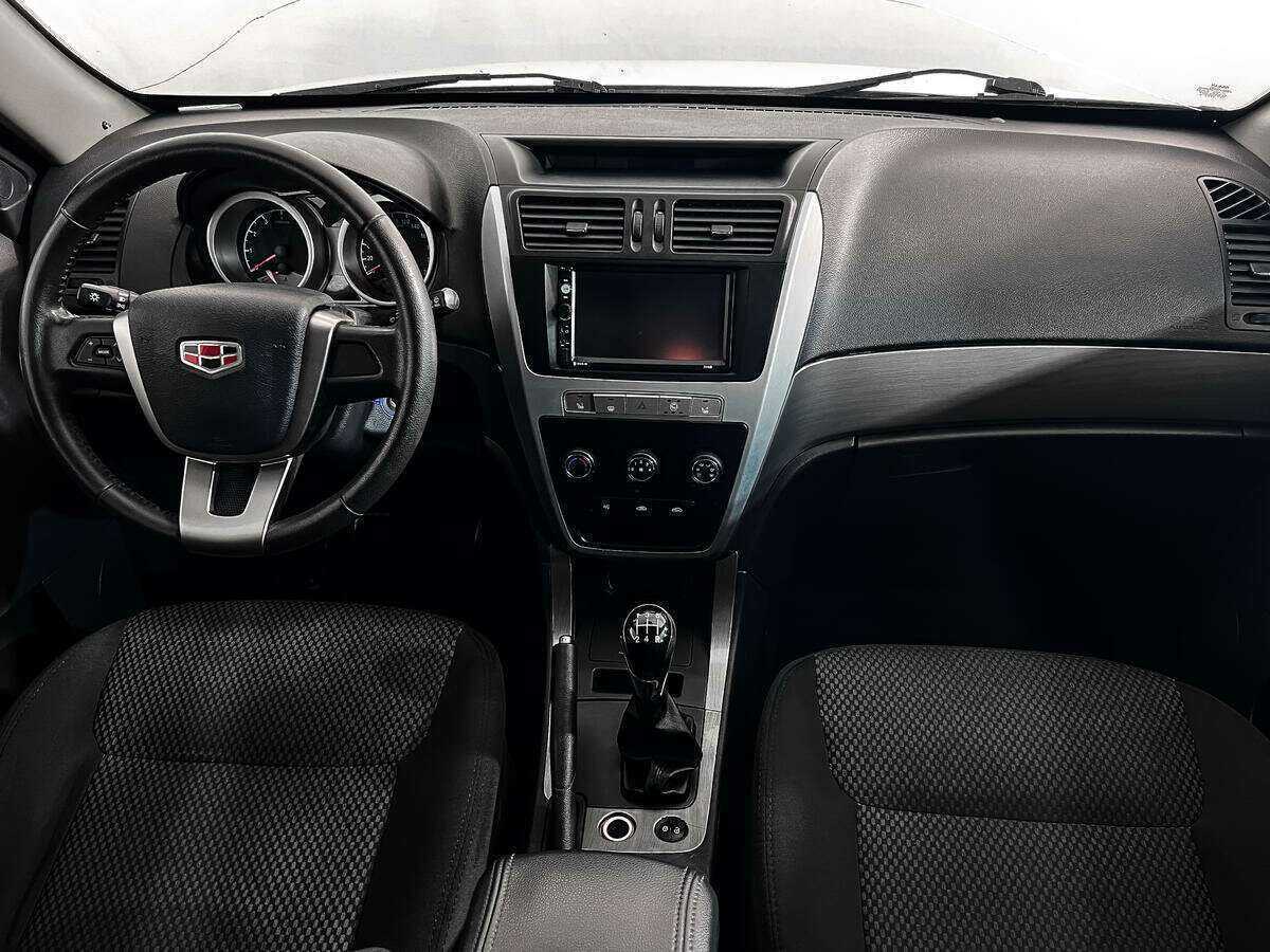 Б/У Джили Эмгранд Икс7 2015 года. Фото: #11