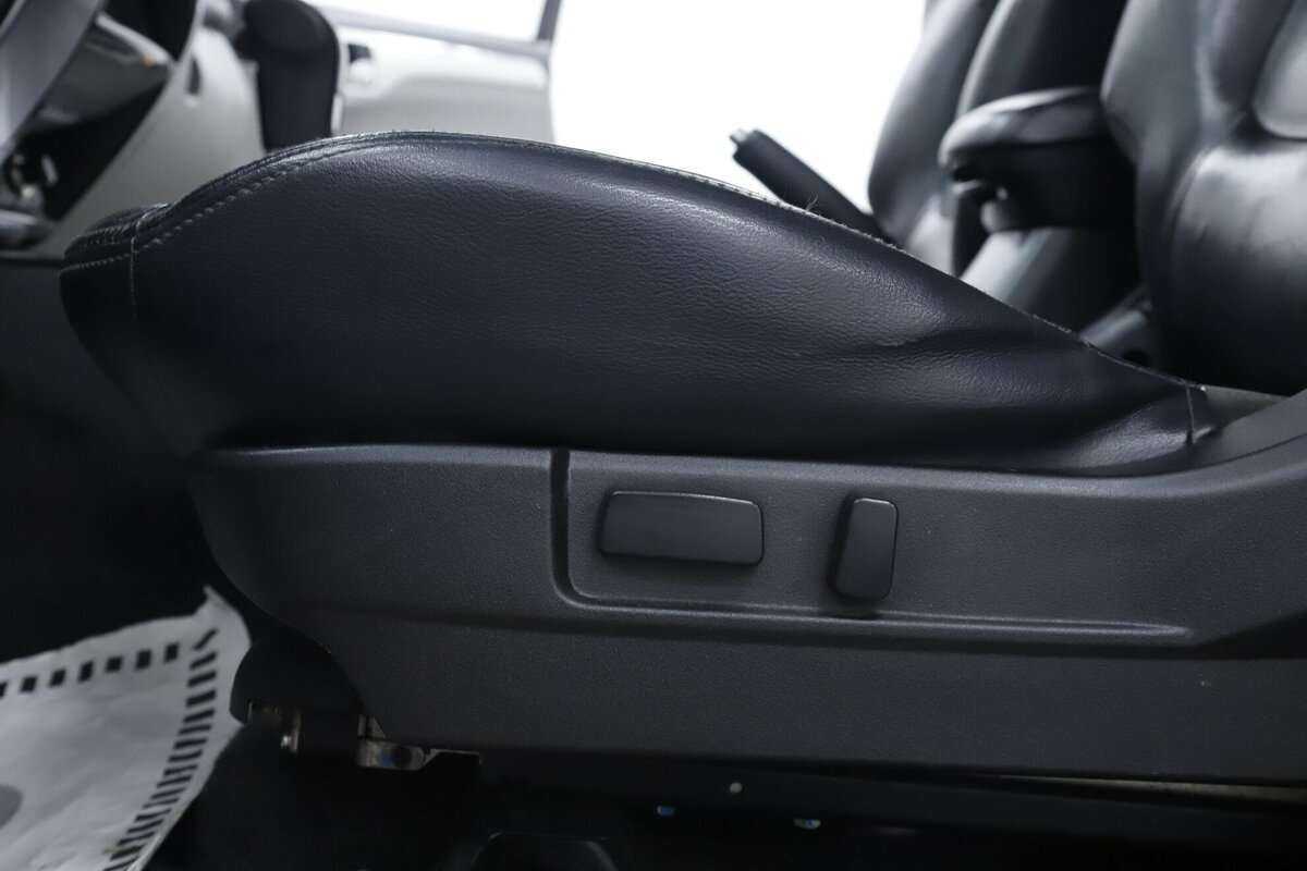 Б/У Митсубиши Паджеро Спорт 2015 года. Фото: #6