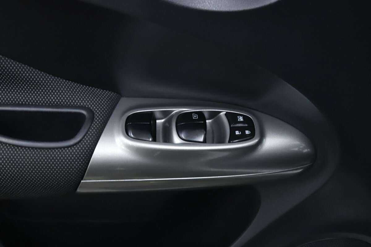 Б/У Ниссан Жук 2014 года. Фото: #9