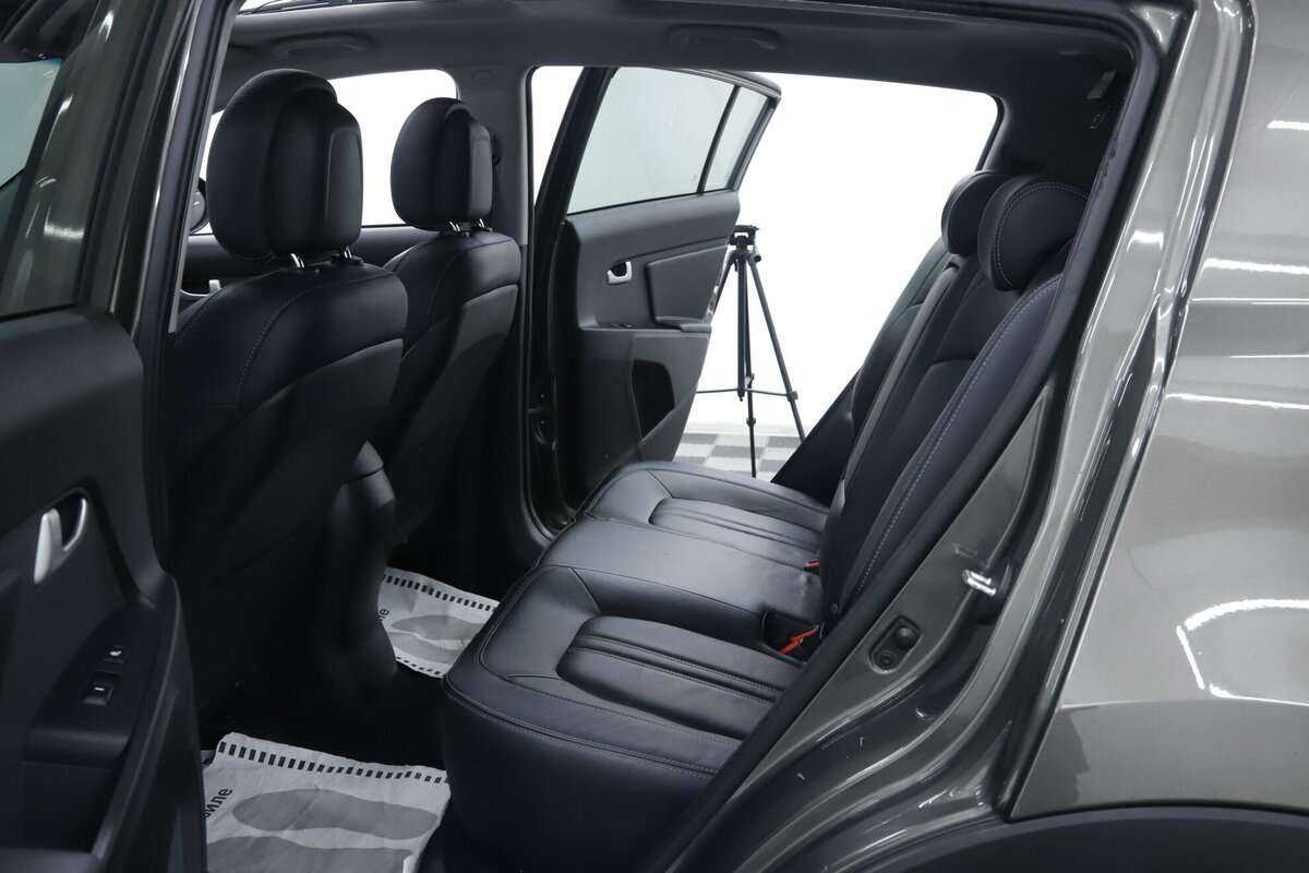 Б/У Киа Спортейдж 2015 года. Фото: #23