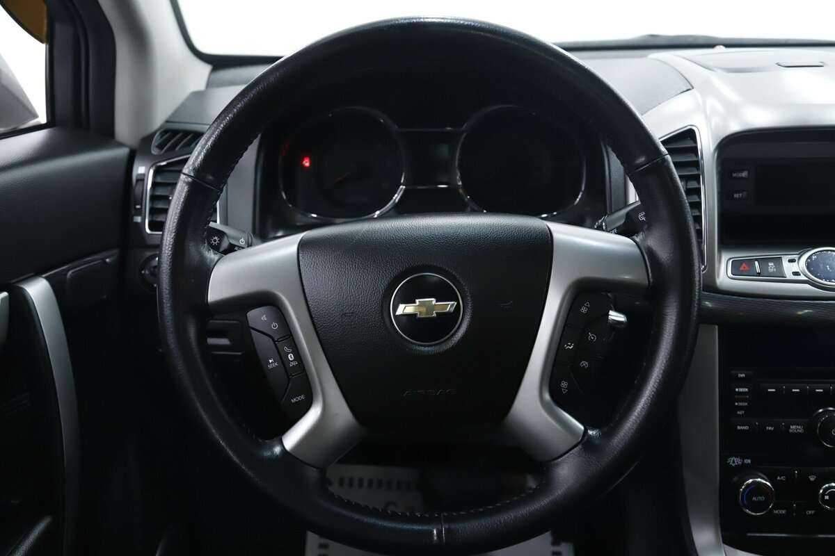 Б/У Шевроле Каптива 2015 года. Фото: #12