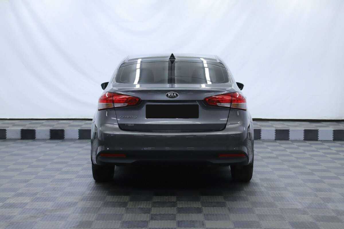 Б/У Киа Церато 2018 года. Фото: #5