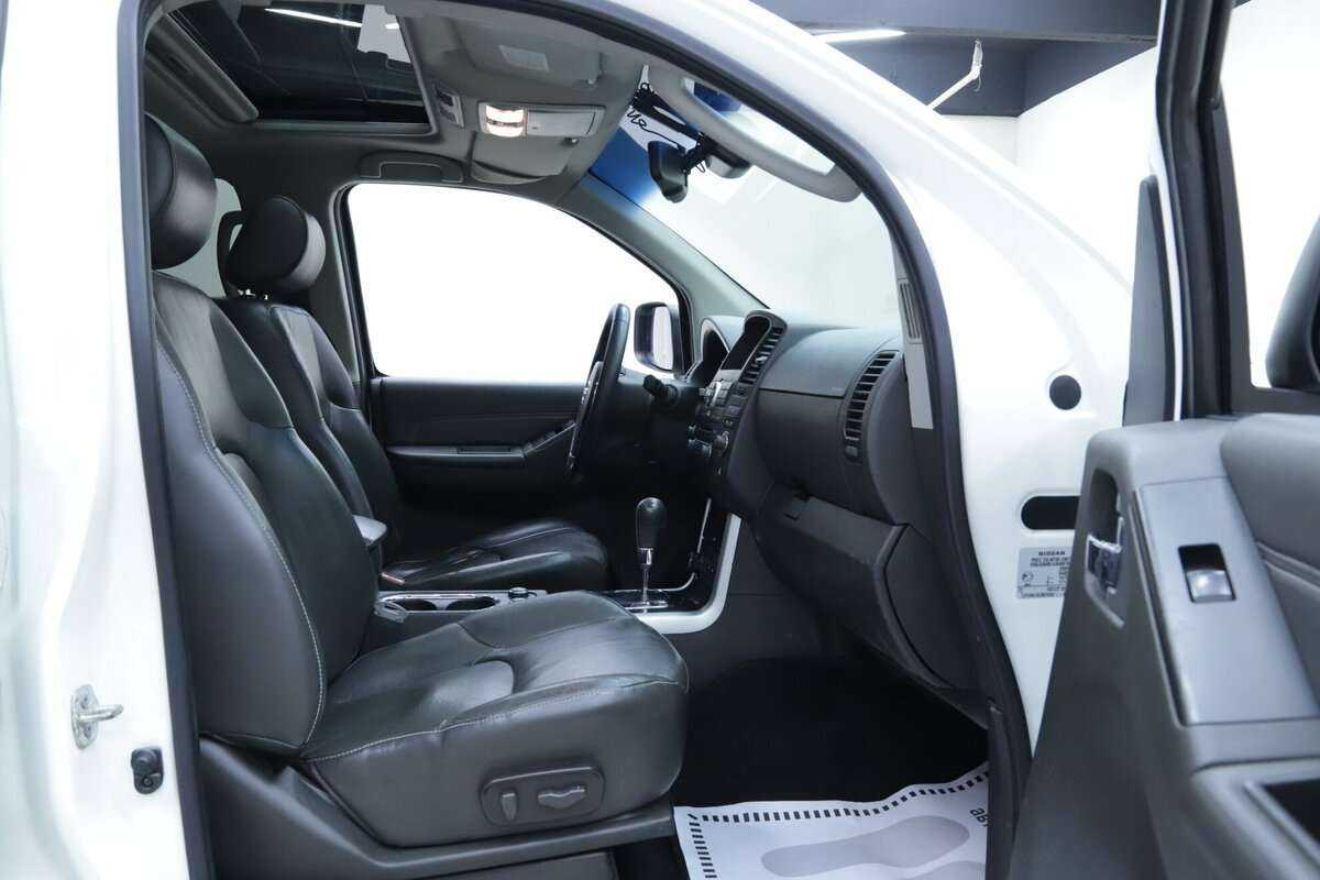 Б/У Ниссан Патфайндер 2012 года. Фото: #15