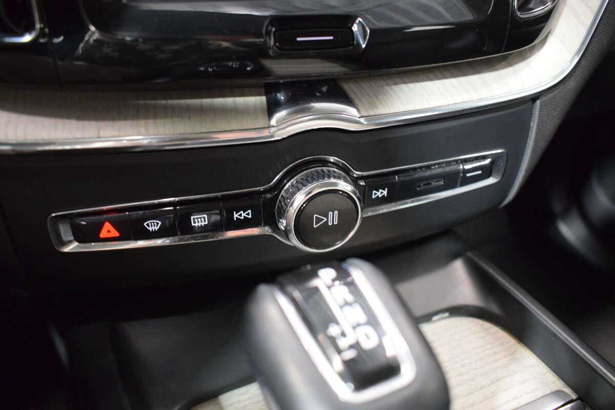 Volvo XC60 2020 года с пробегом. Фото: #19