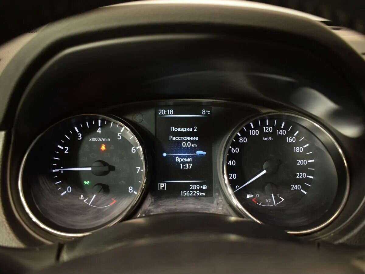 Б/У Ниссан Икс-Трейл 2016 года. Фото: #18