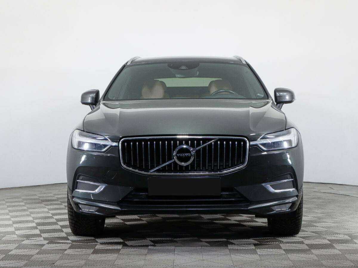 Volvo XC60 2018 года с пробегом. Фото: #1