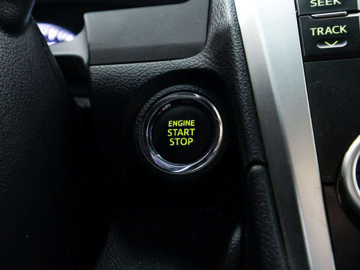 Б/У Тойота Камри 2013 года. Фото: #16