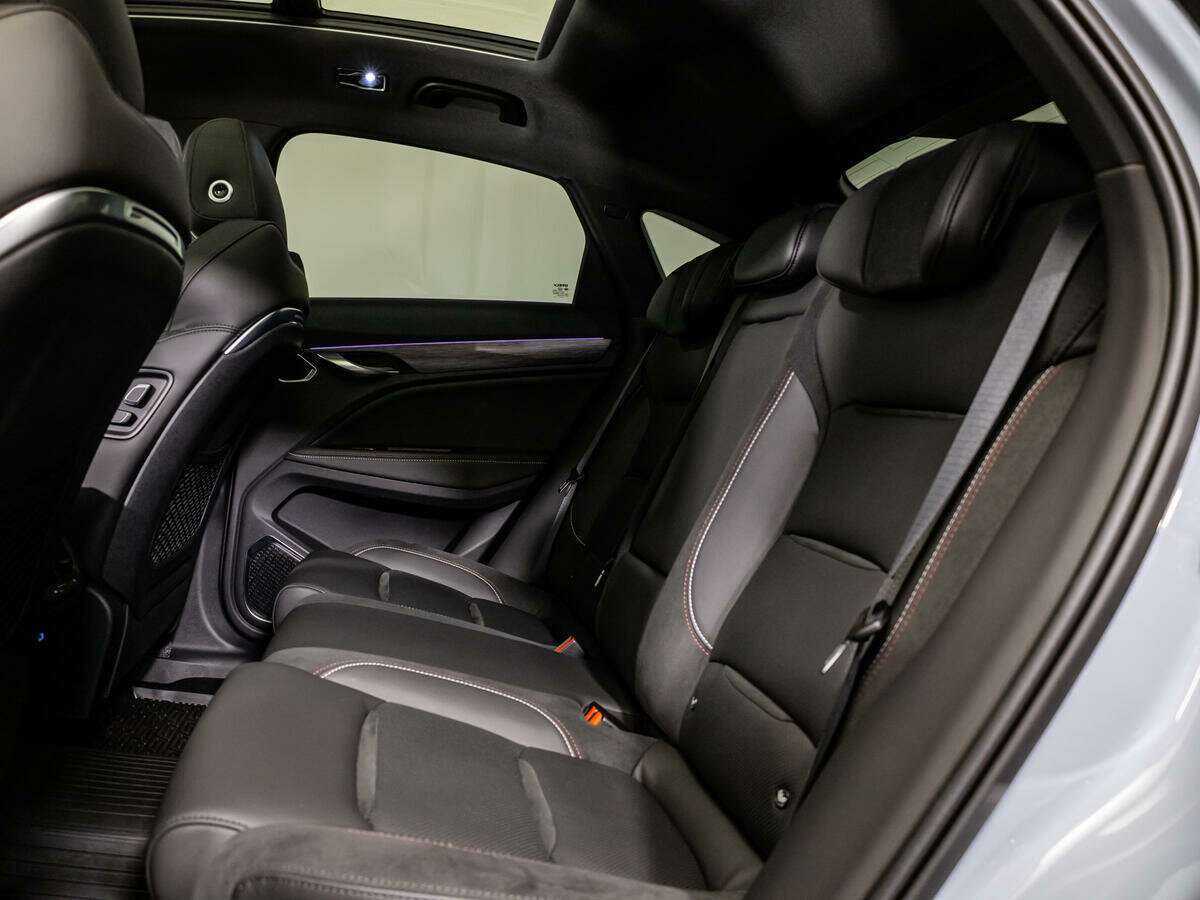 Geely Tugella 2022 года с пробегом. Фото: #9