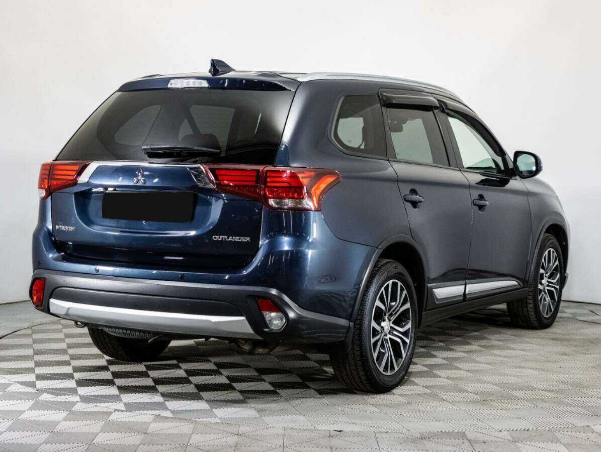 Mitsubishi Outlander 2017 года с пробегом. Фото: #4