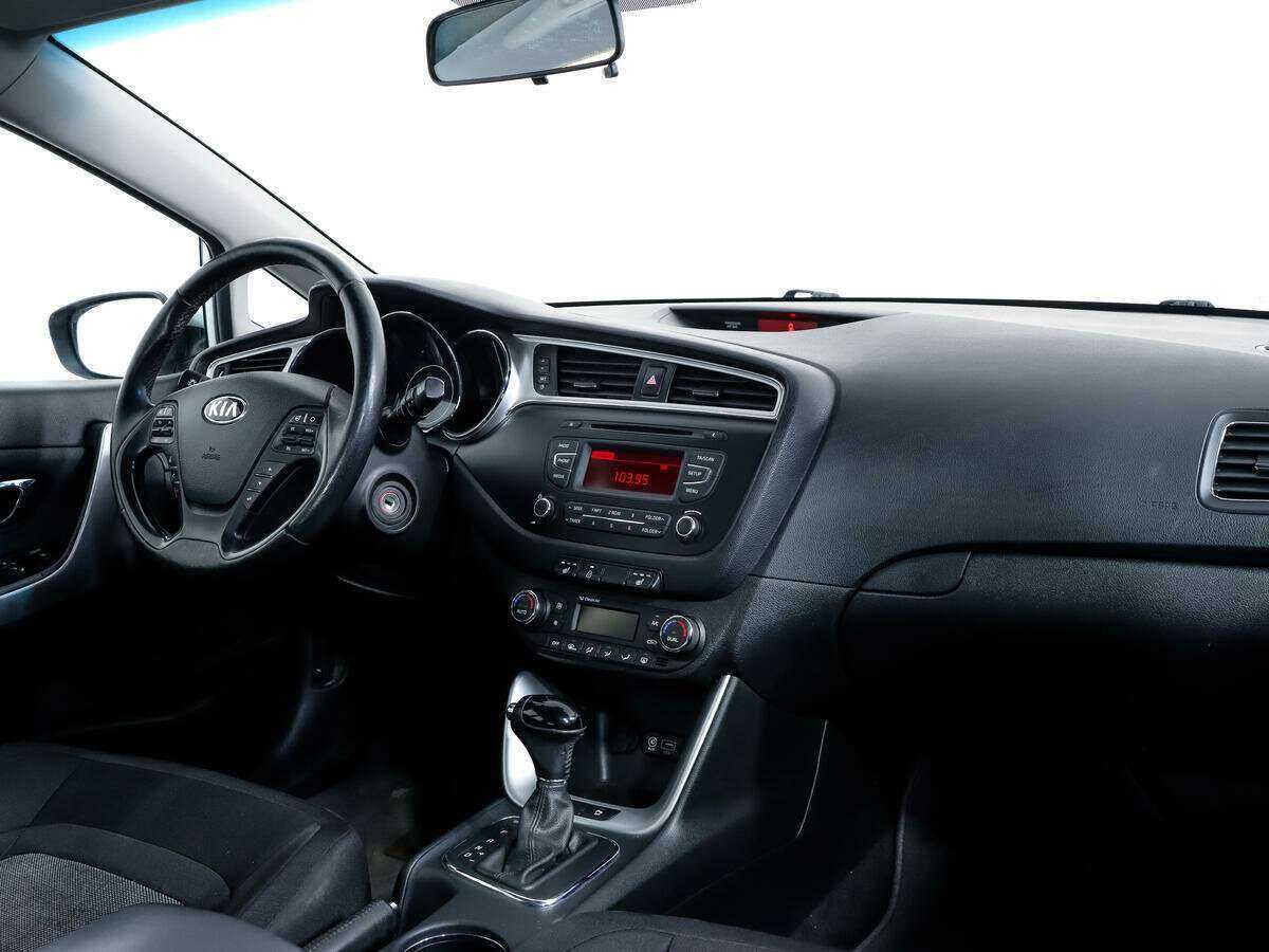 Б/У Киа Сид 2017 года. Фото: #8