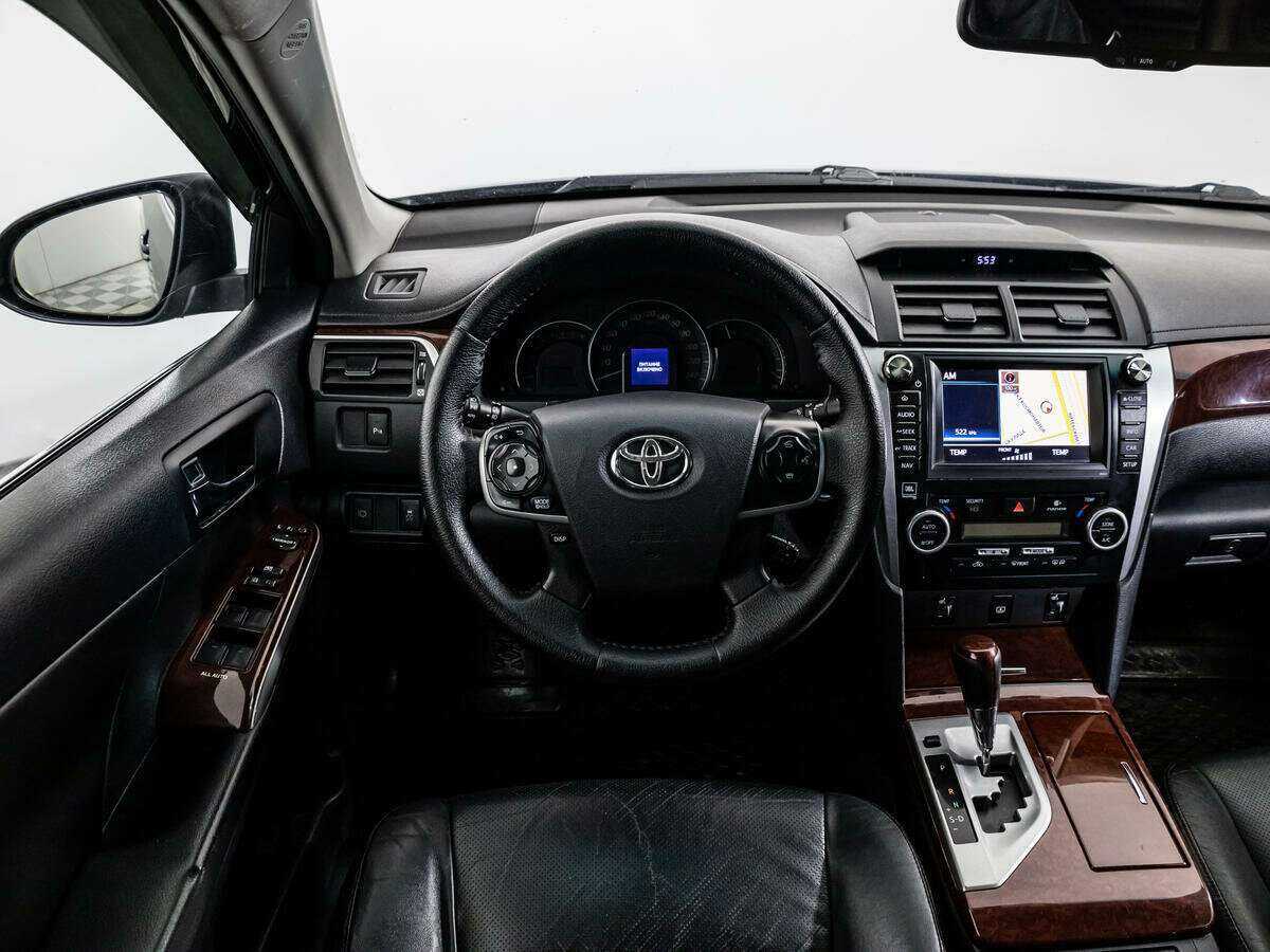Toyota Camry 2013 года с пробегом. Фото: #13