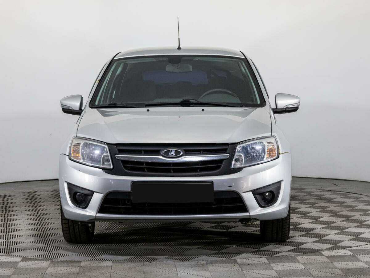 Б/У Лада (ВАЗ) Гранта 2016 года. Фото: #1