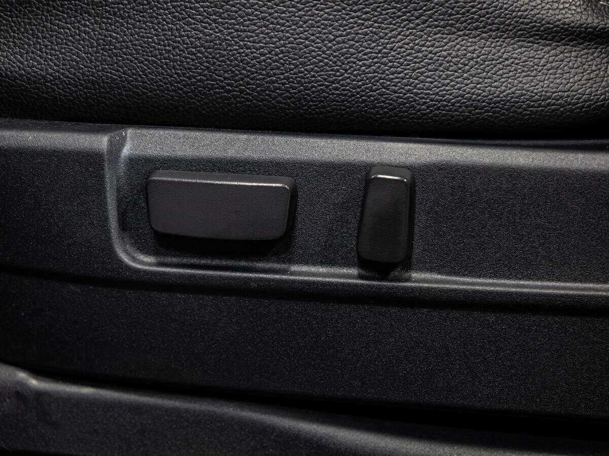 Б/У Митсубиши Оутлэндер 2016 года. Фото: #17