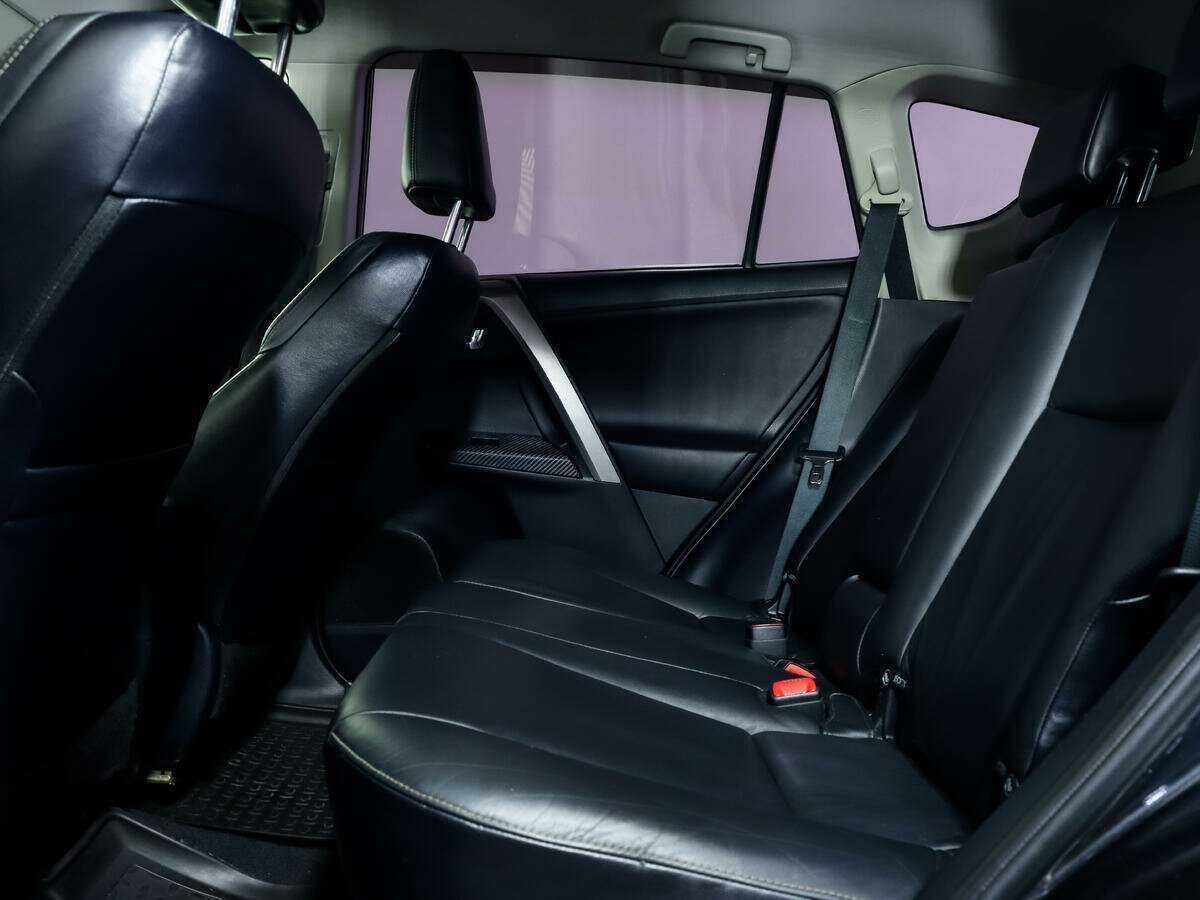 Б/У Тойота Рав4 2013 года. Фото: #10