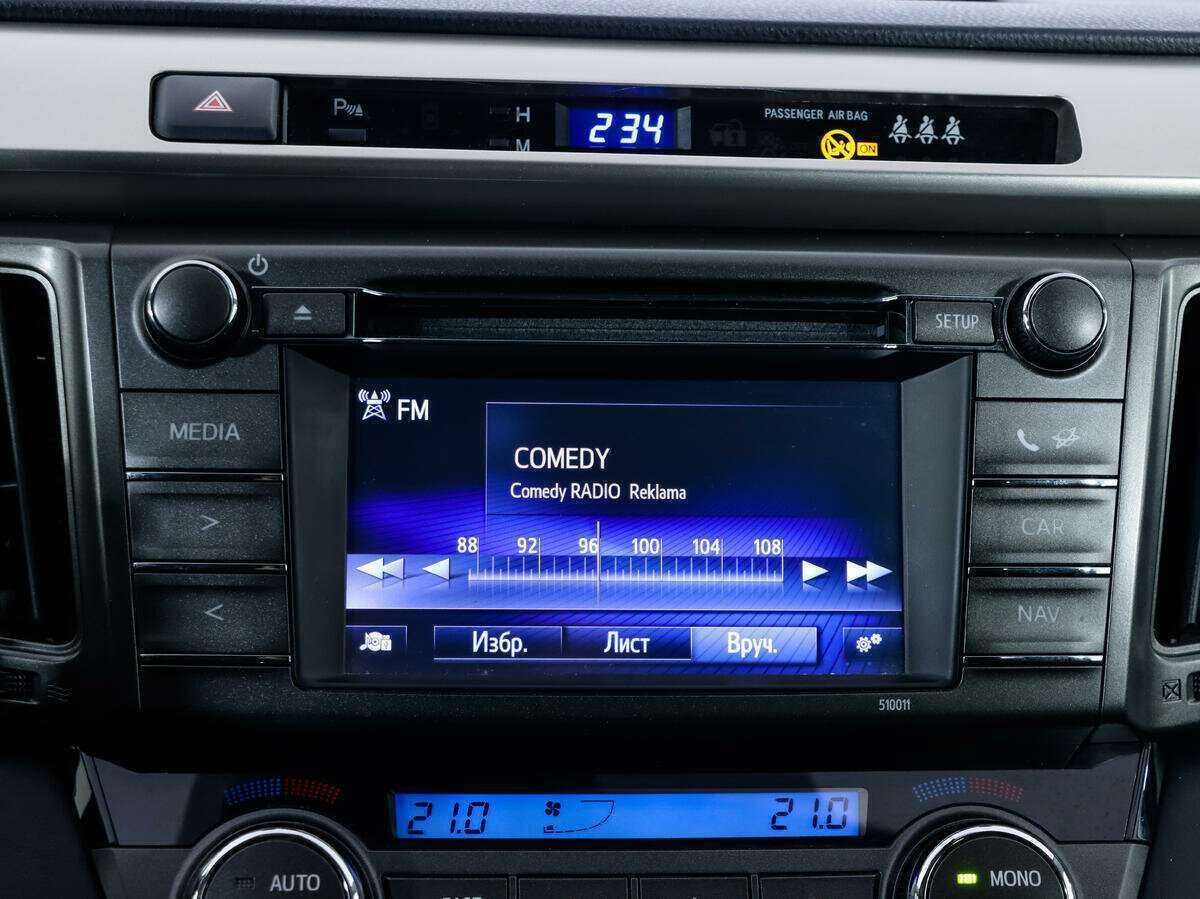 Toyota RAV4 2015 года с пробегом. Фото: #11