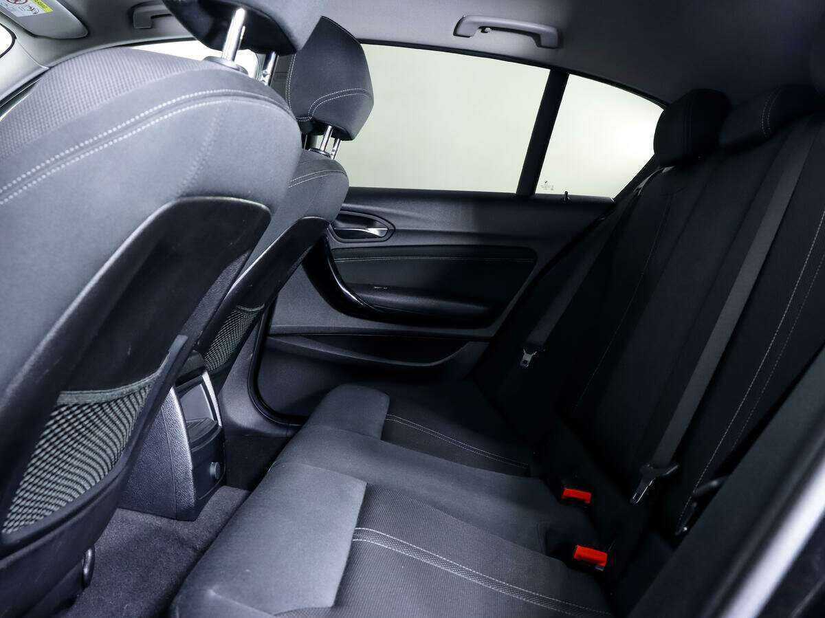 BMW 1 серии 2016 года с пробегом. Фото: #10