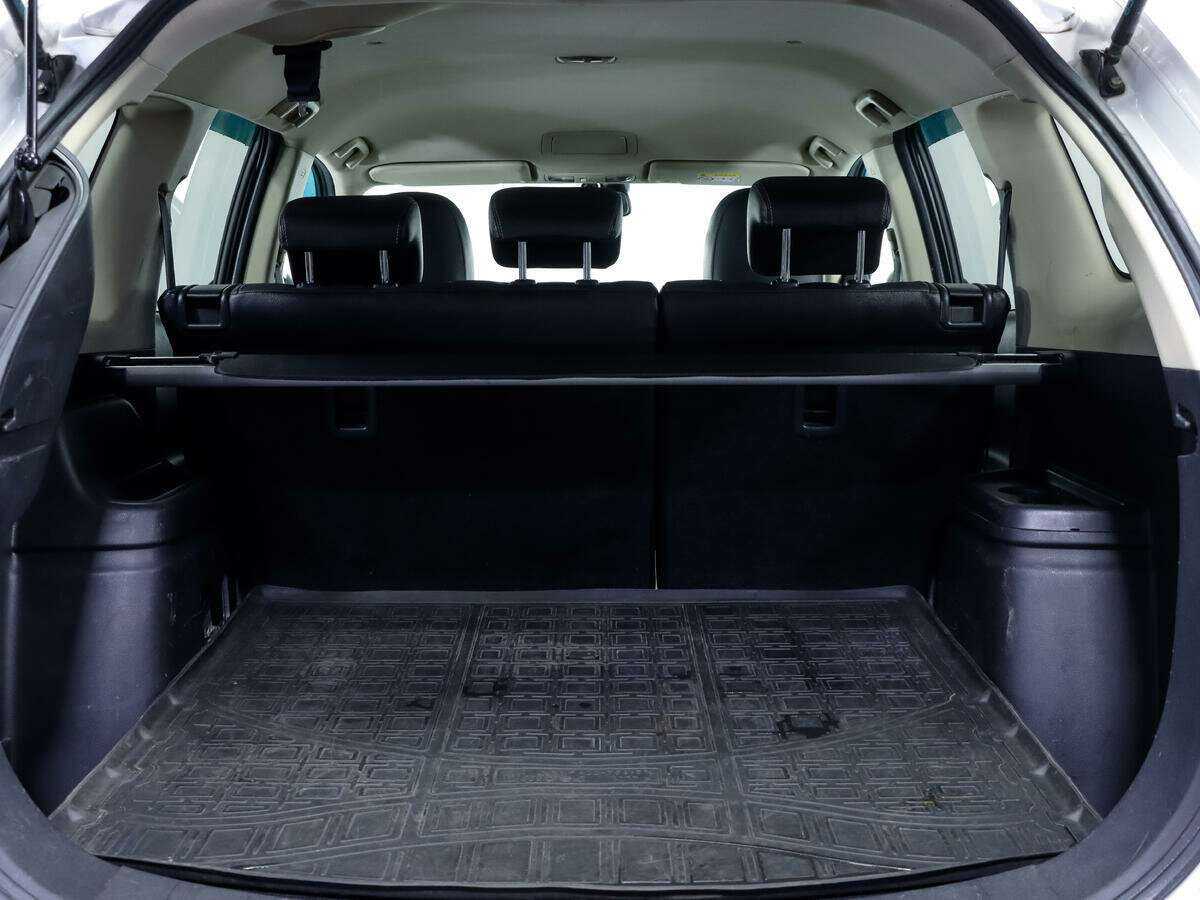 Б/У Митсубиши Оутлэндер 2016 года. Фото: #19