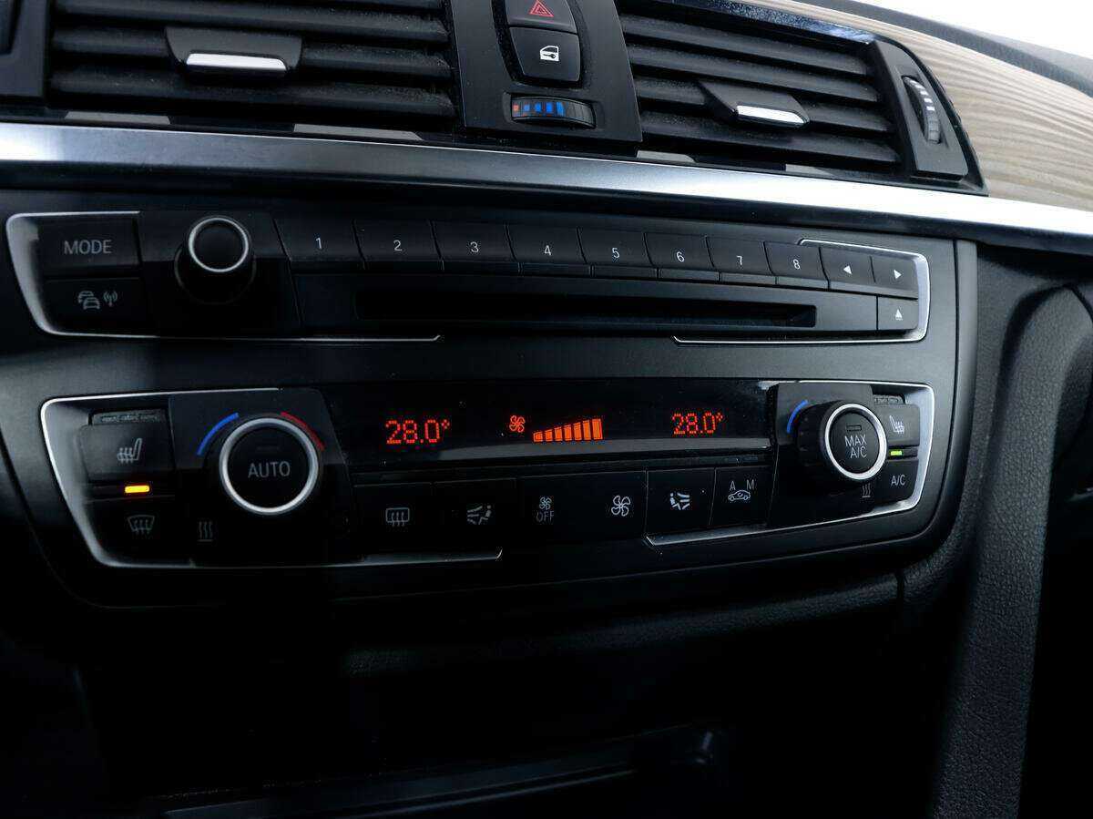 BMW 3 серии 2014 года с пробегом. Фото: #11