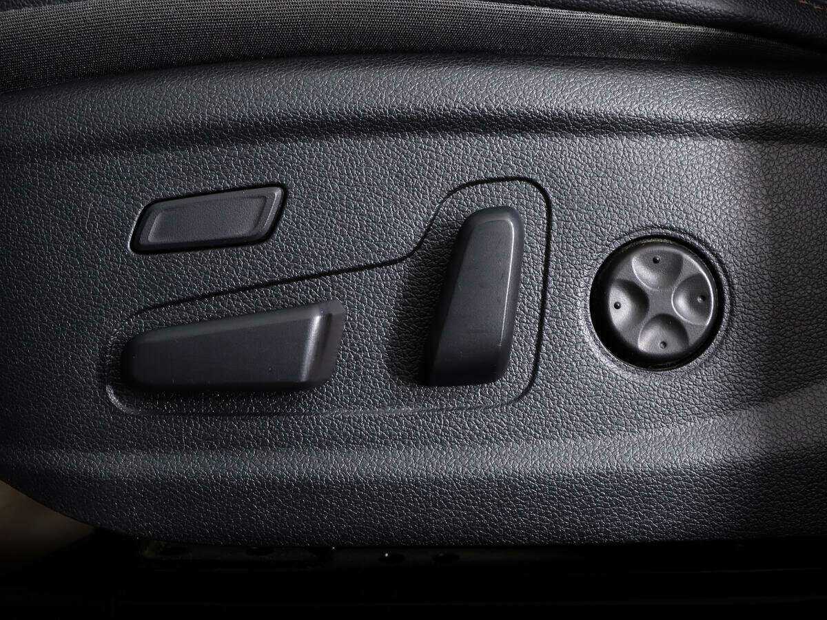 Hyundai Santa Fe 2018 года с пробегом. Фото: #20