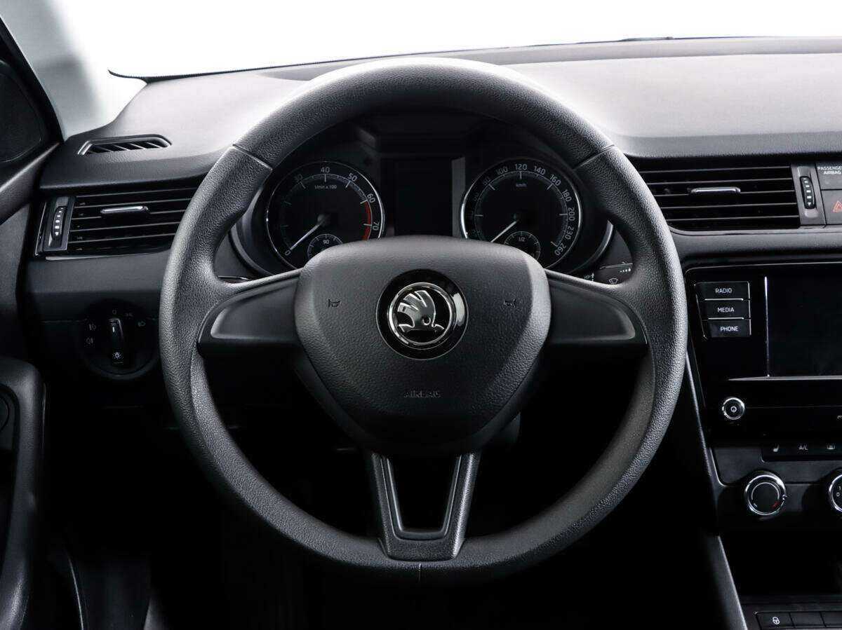 Skoda Octavia 2018 года с пробегом. Фото: #9