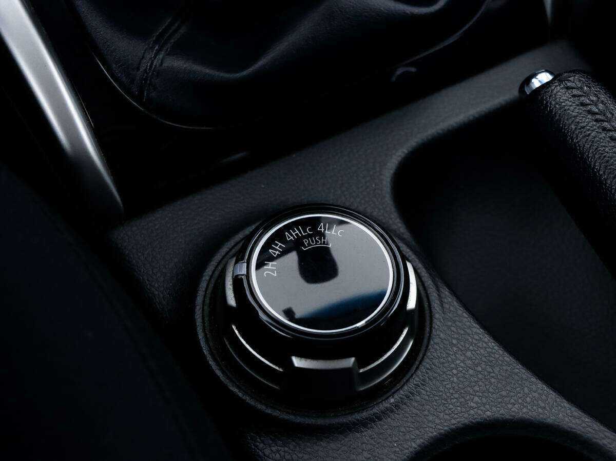 Mitsubishi Pajero Sport 2018 года с пробегом. Фото: #15