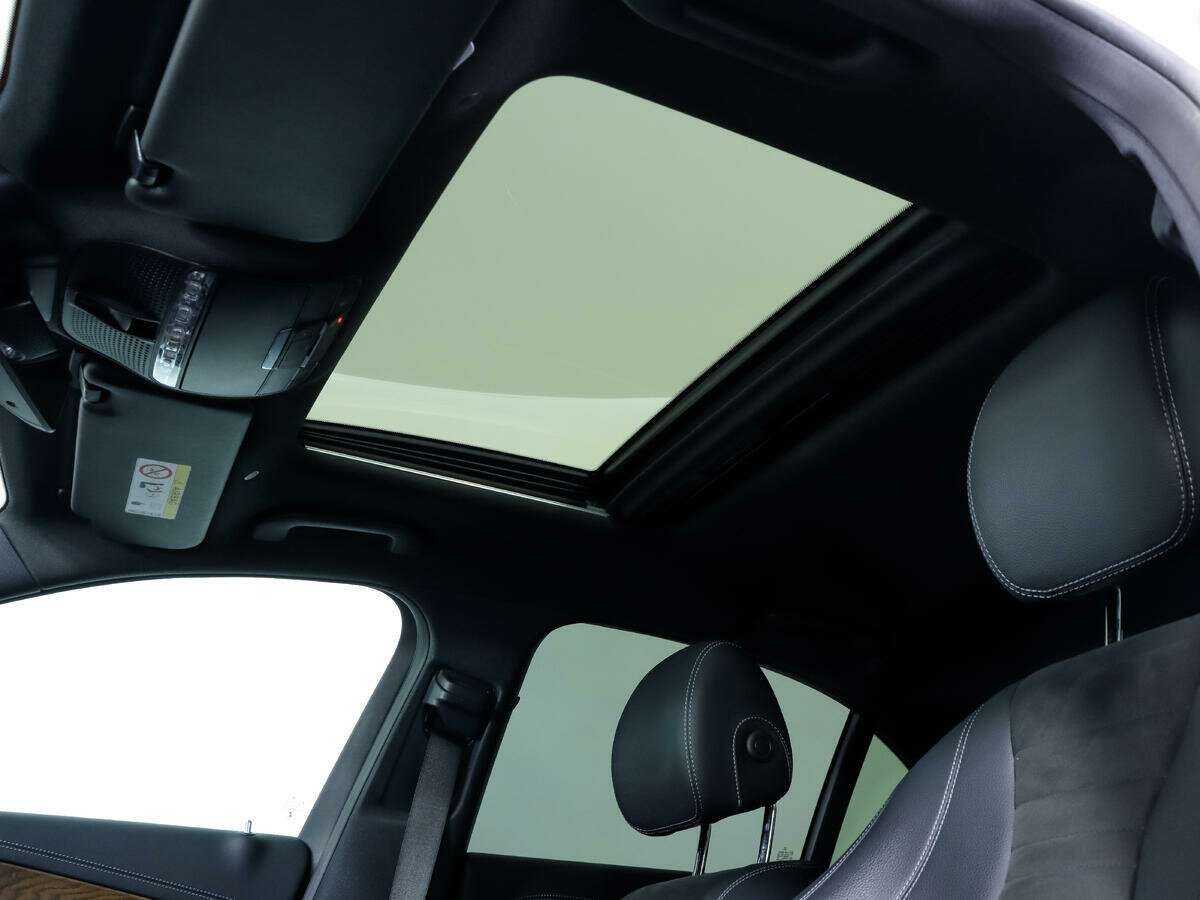 Mercedes-Benz E-Класс 2017 года с пробегом. Фото: #12