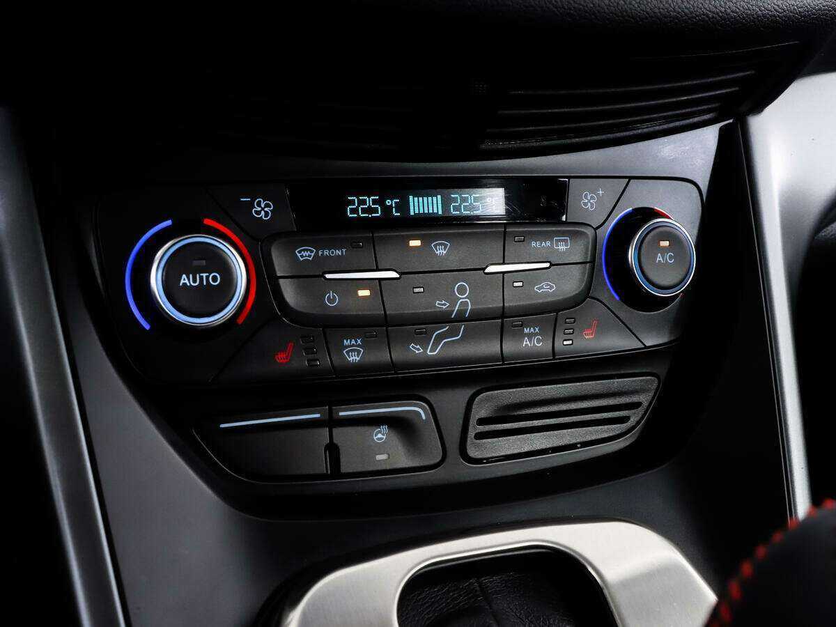 Б/У Форд Куга 2017 года. Фото: #14