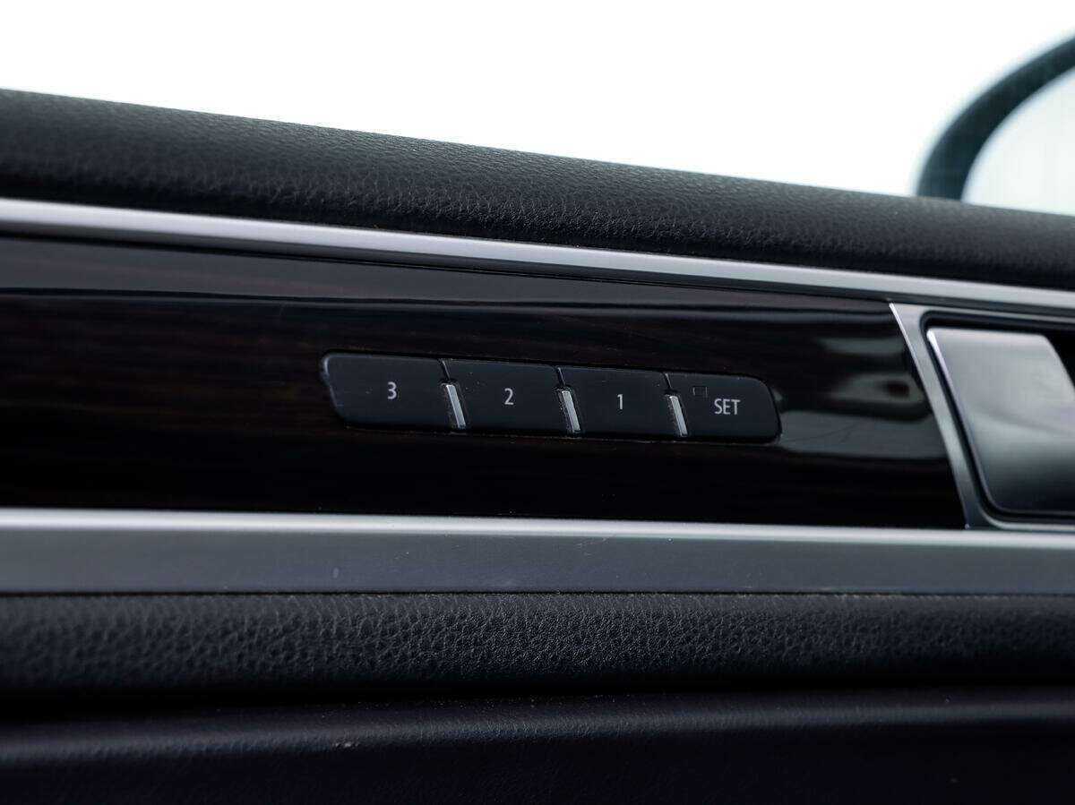 Volkswagen Touareg 2016 года с пробегом. Фото: #12