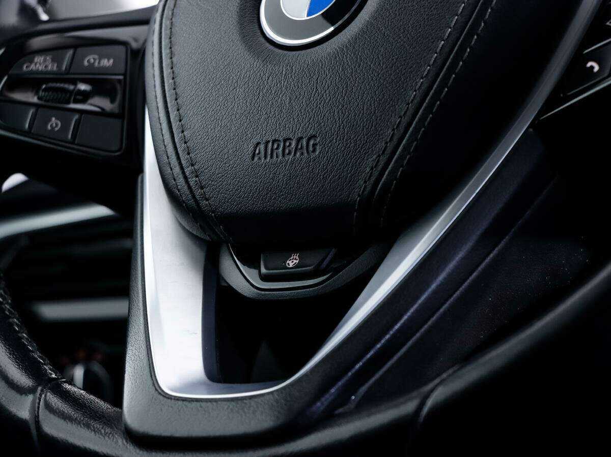 BMW 5 серии 2019 года с пробегом. Фото: #16