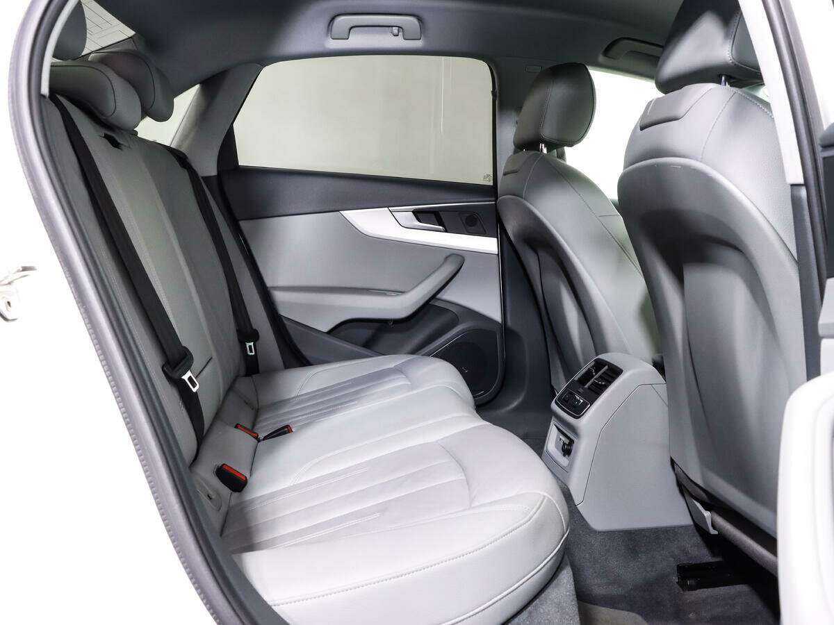 Audi A4 2019 года с пробегом. Фото: #19