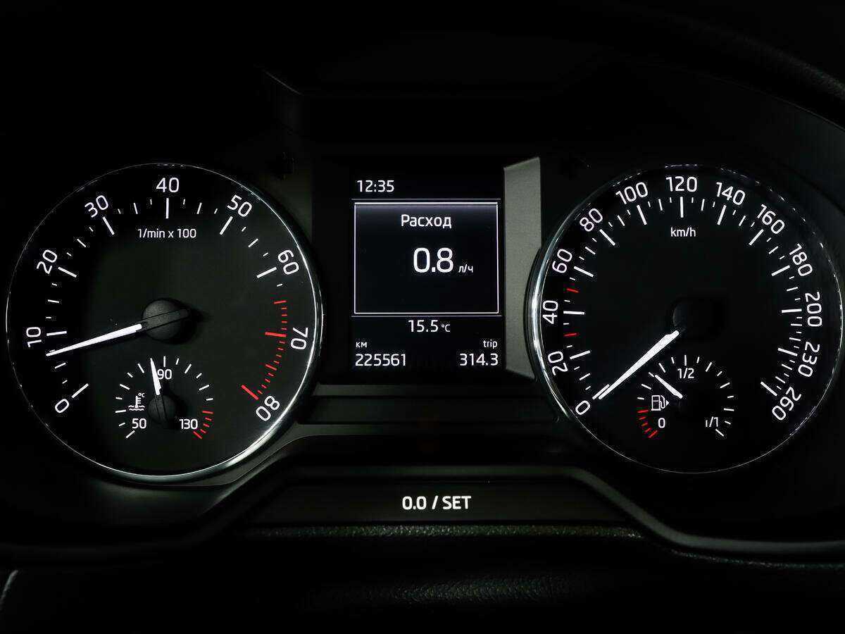 Б/У Шкода Октавия 2015 года. Фото: #12