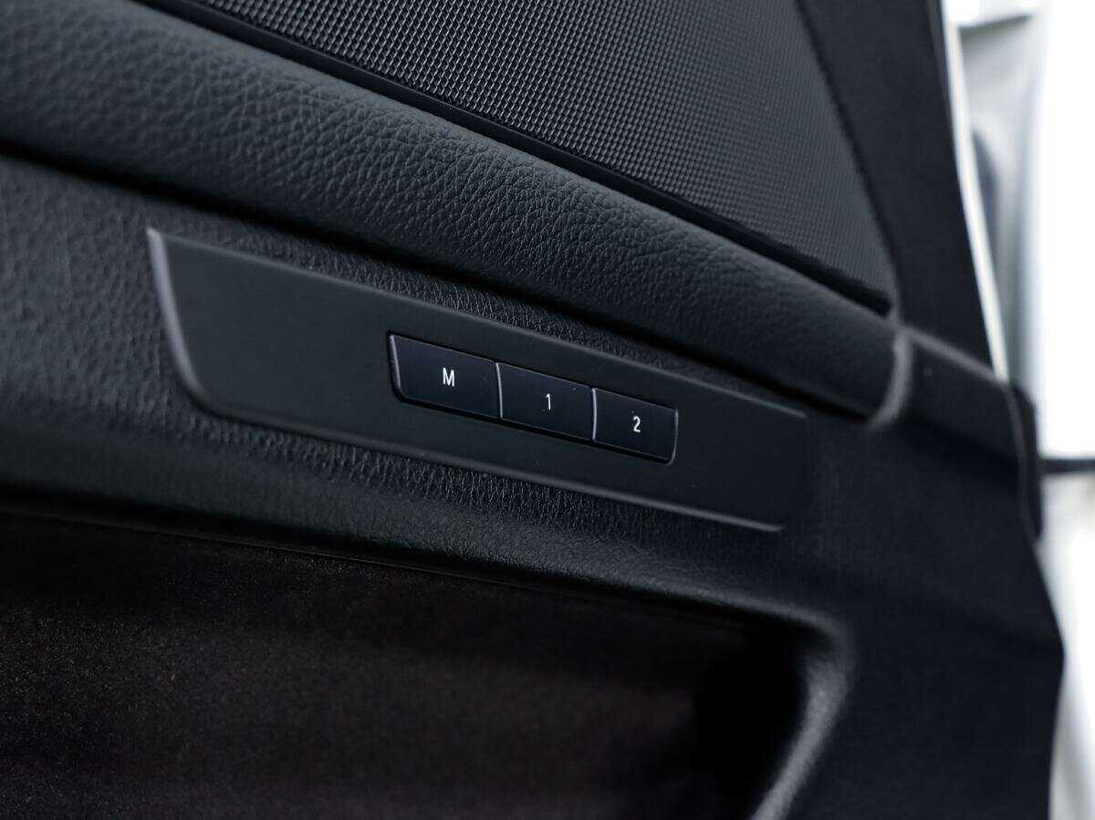 BMW 5 серии 2013 года с пробегом. Фото: #12