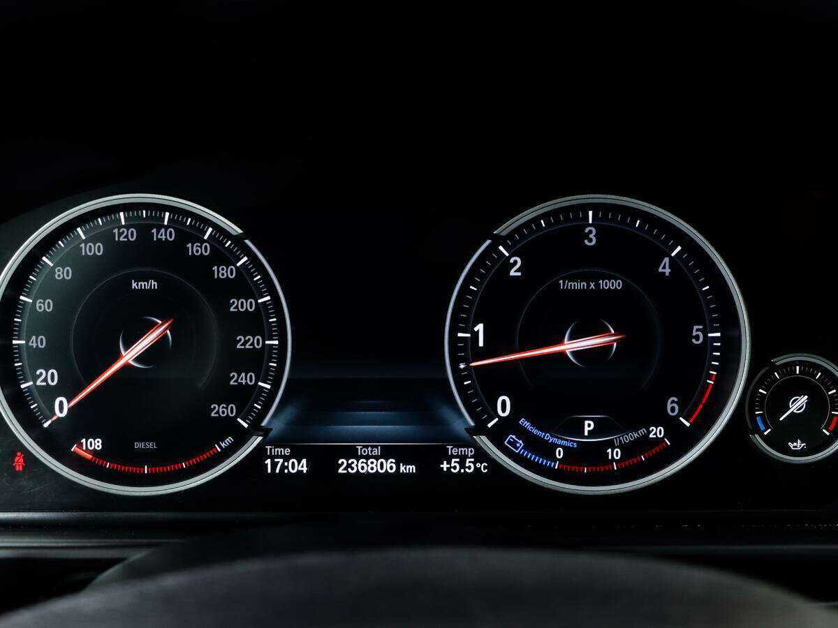 BMW 5 серии 2013 года с пробегом. Фото: #23