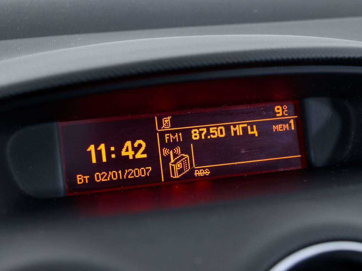 Б/У Пежо 408 2016 года. Фото: #12