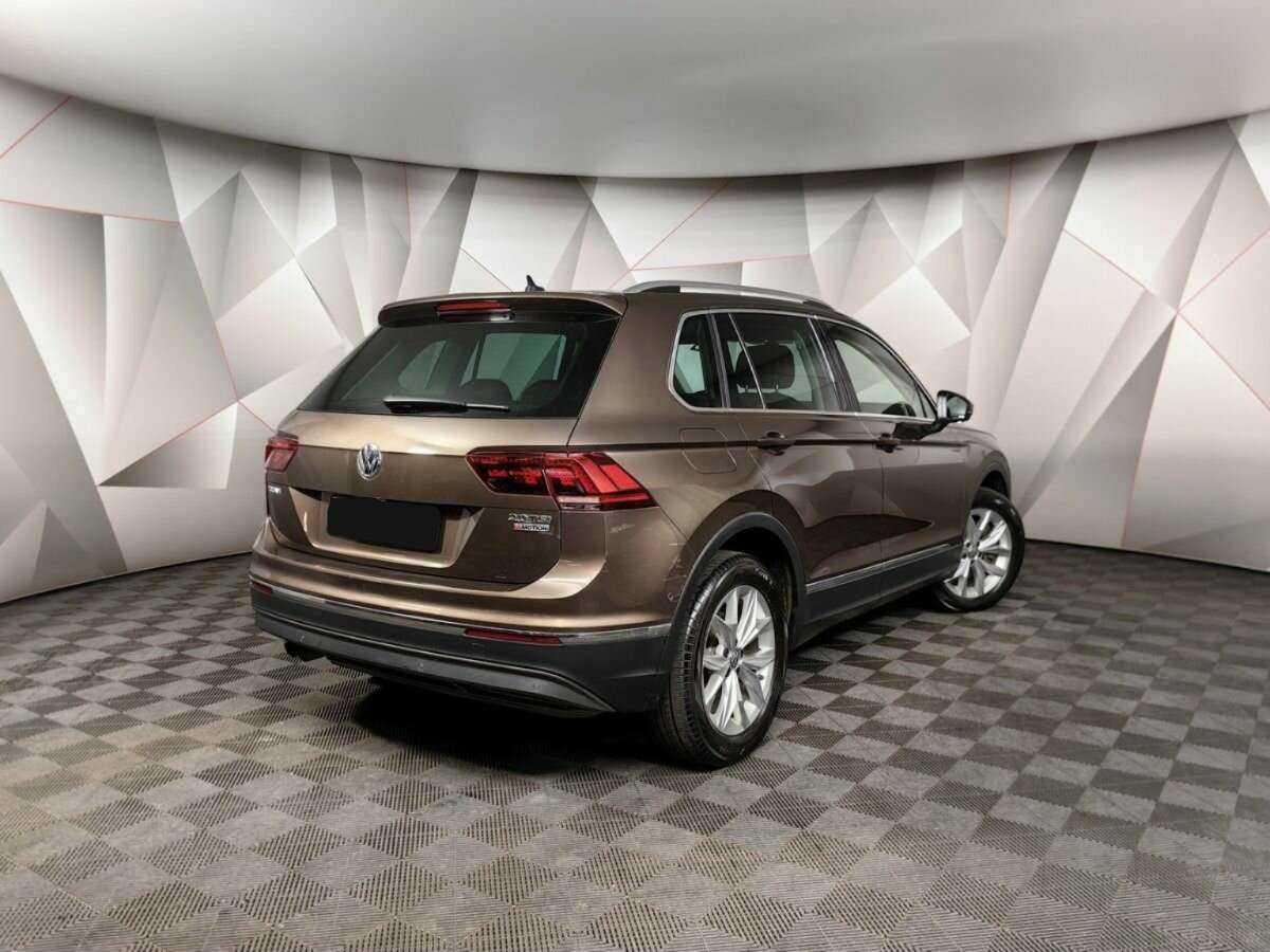 Volkswagen Tiguan 2017 года с пробегом. Фото: #1
