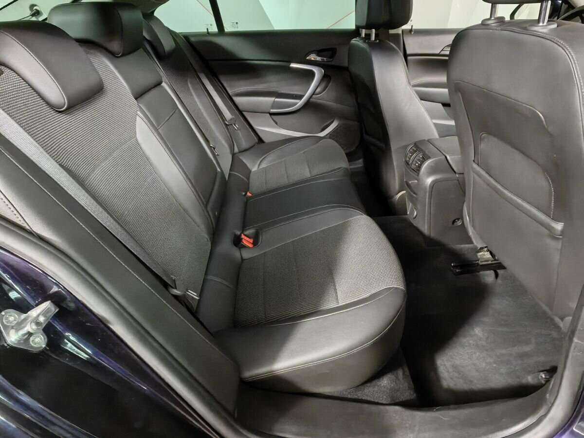 Б/У Опель Инсигния 2013 года. Фото: #11