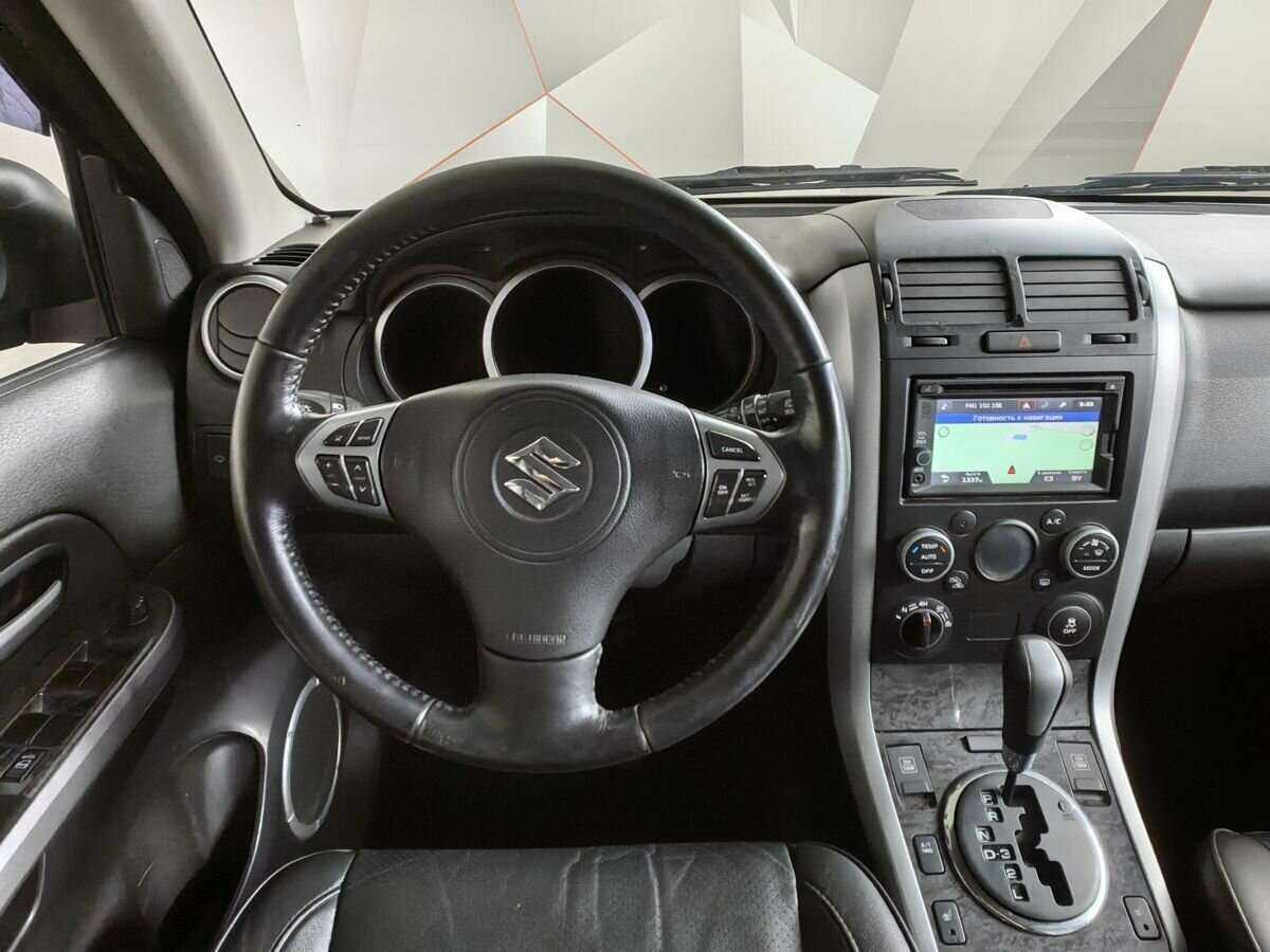 Б/У Сузуки Гранд Витара 2014 года. Фото: #13