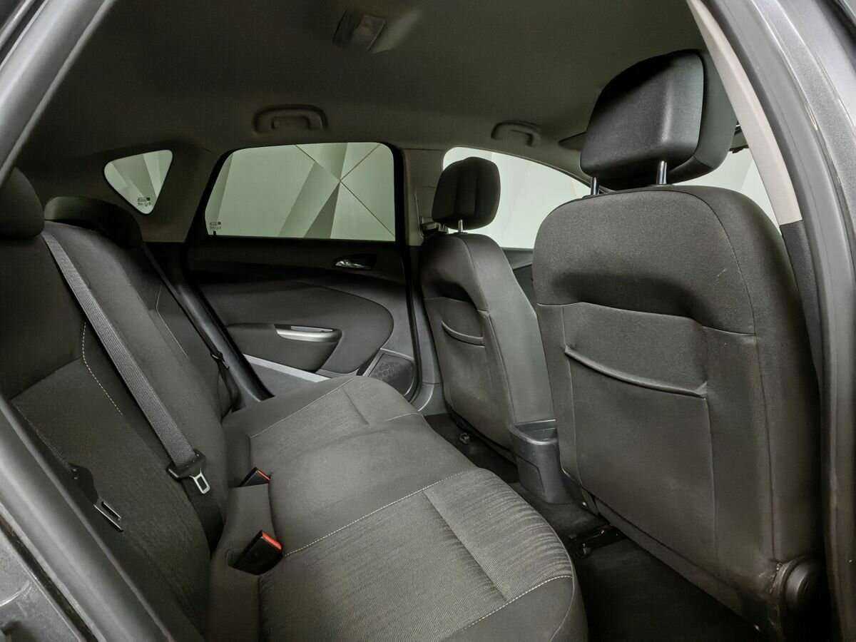 Б/У Опель Астра 2012 года. Фото: #9