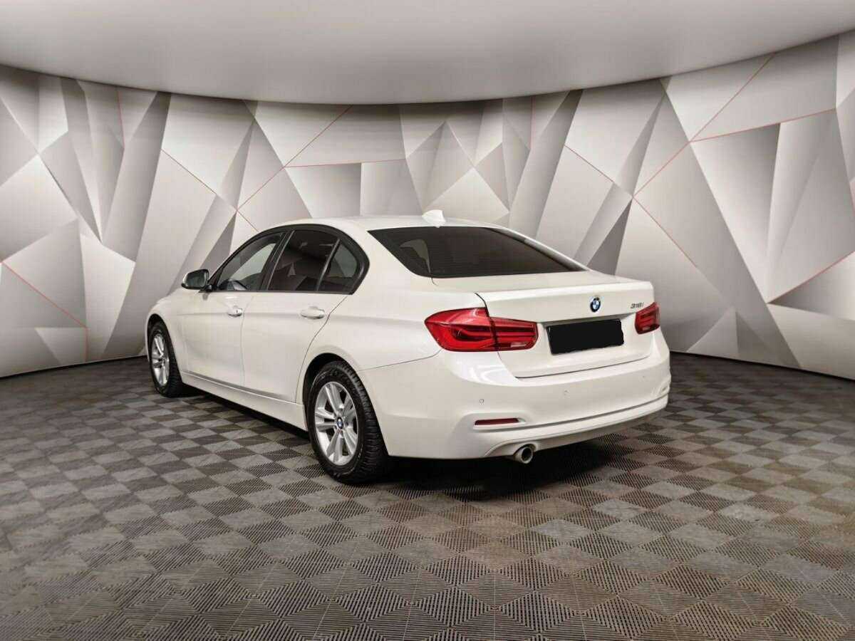 BMW 3 серии 2018 года с пробегом. Фото: #3