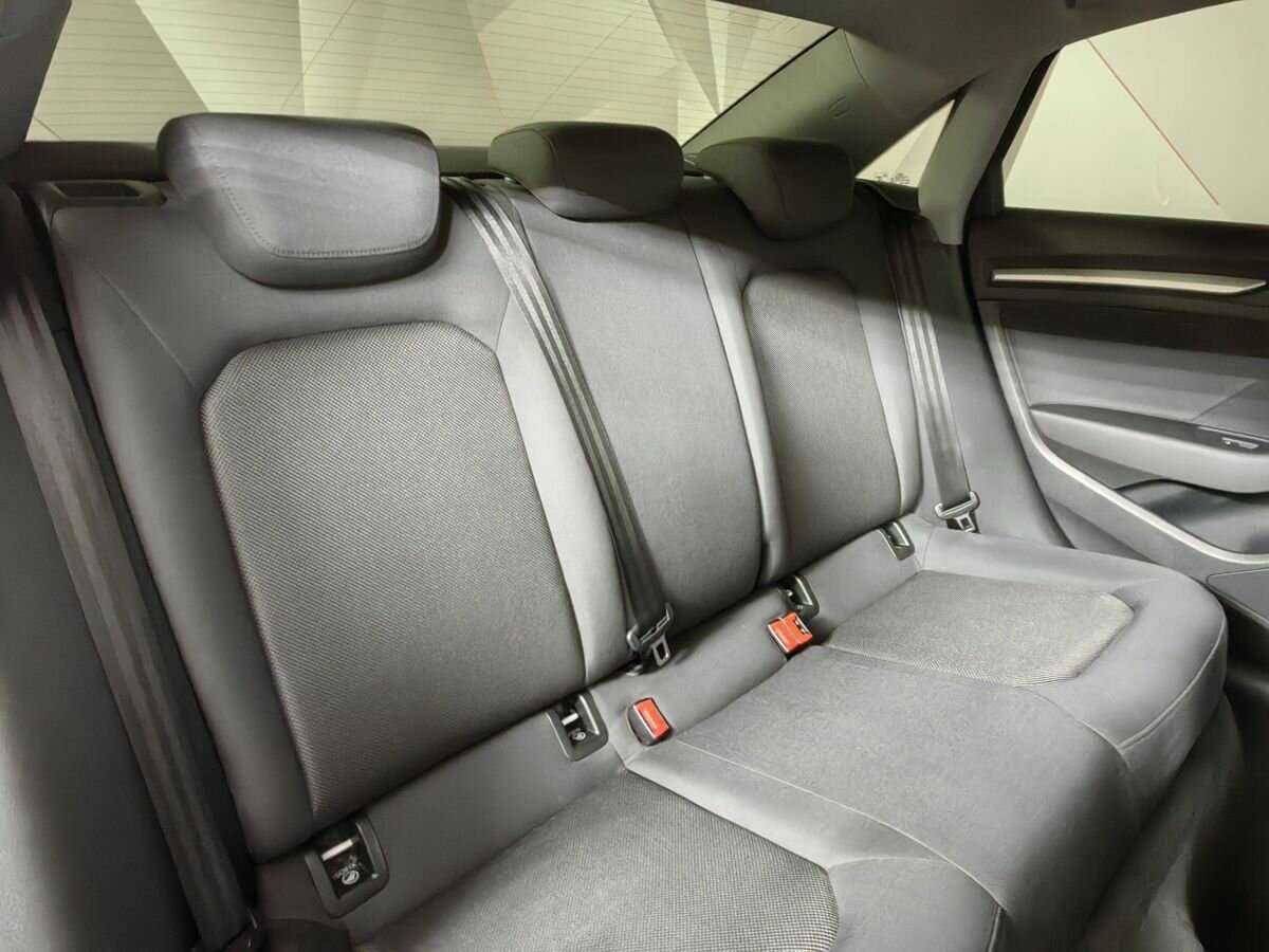 Audi A3 2019 года с пробегом. Фото: #12