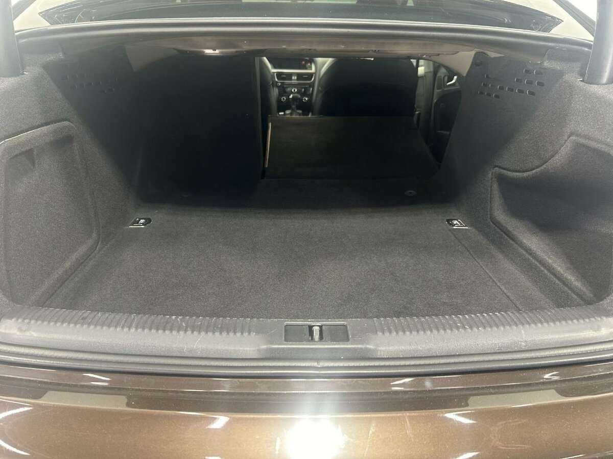 Audi A4 2014 года с пробегом. Фото: #17