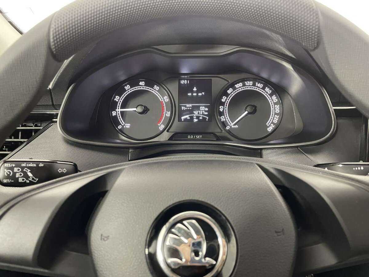 Б/У Шкода Рапид 2021 года. Фото: #10