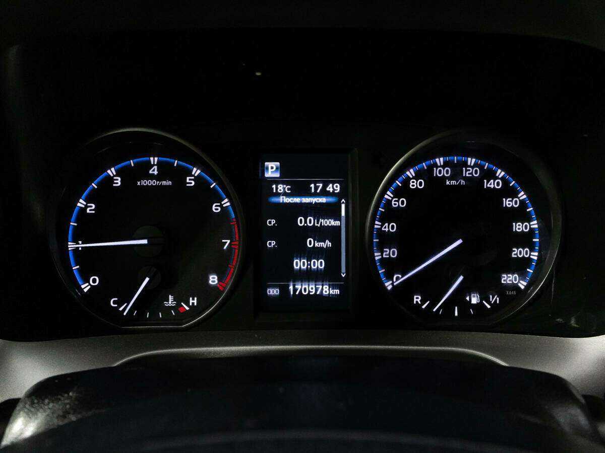 Toyota RAV4 2016 года с пробегом. Фото: #11