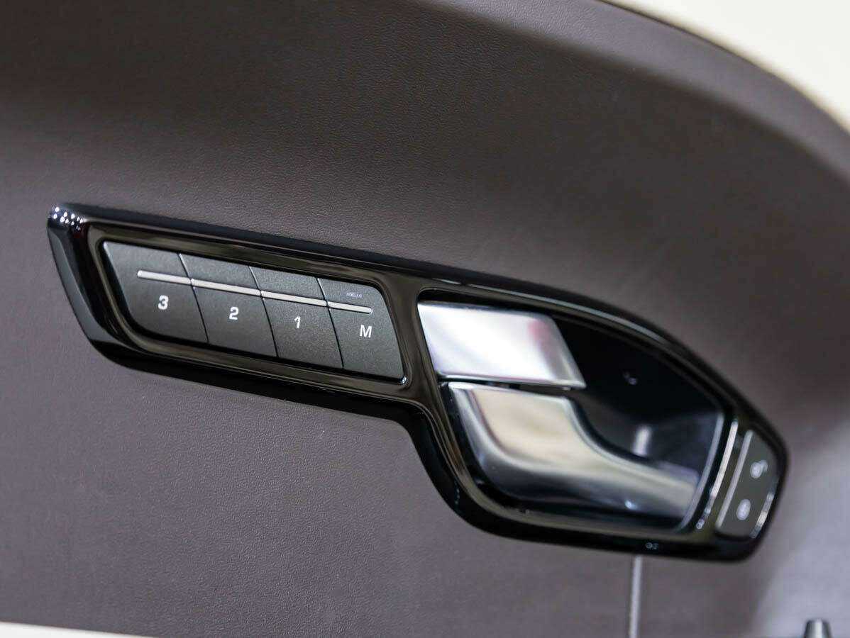 Land Rover Range Rover Evoque 2012 года с пробегом. Фото: #21