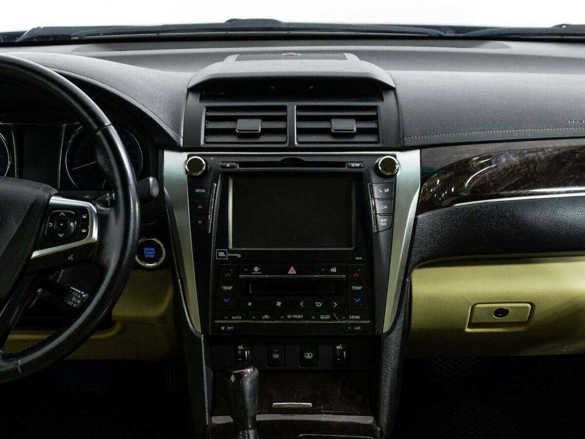 Toyota Camry 2017 года с пробегом. Фото: #13