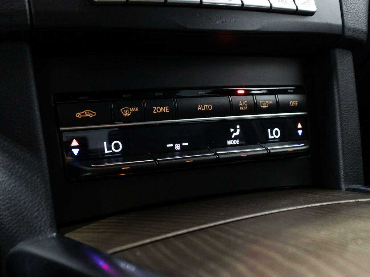 Mercedes-Benz E-Класс 2014 года с пробегом. Фото: #15