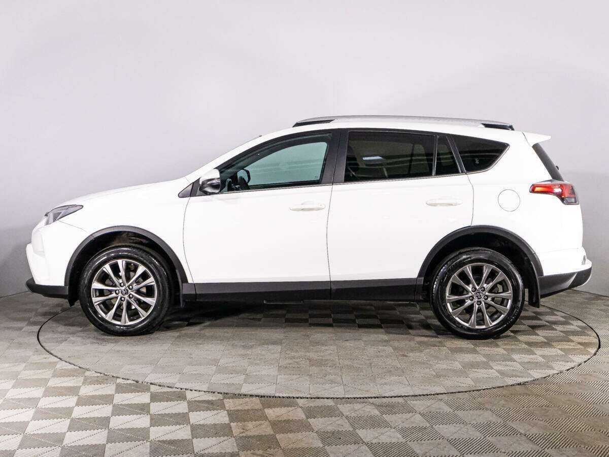 Toyota RAV4 2018 года с пробегом. Фото: #7